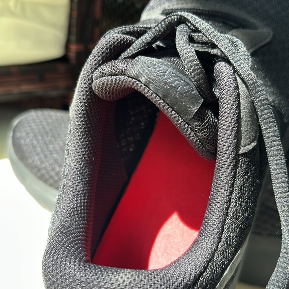 Nike Tanjun Women's Running, Size 7.5 - Picture 7 of 7